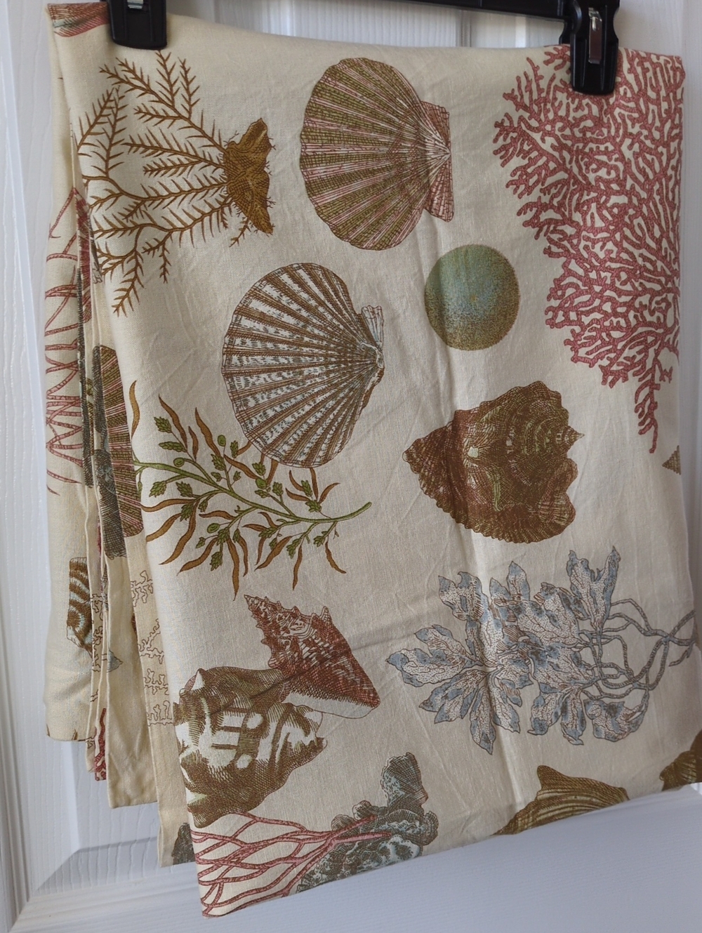 Pottery Barn Atlantic Seashell Tablecloth 84" X 68" - Picture 4 of 4